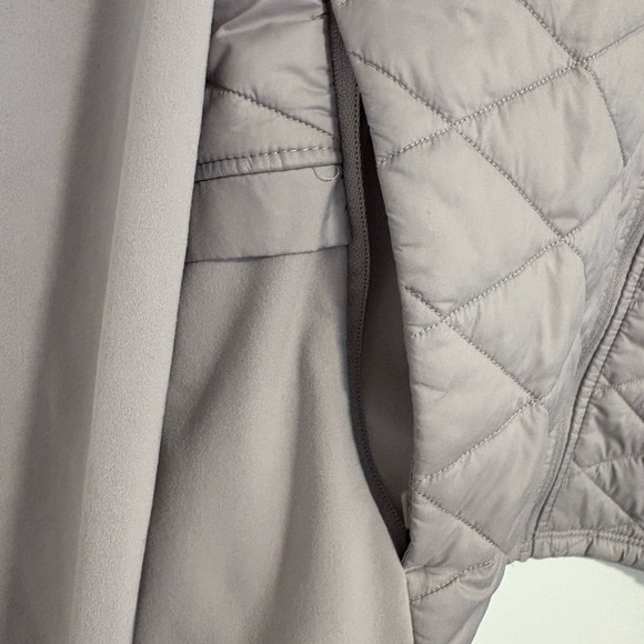 Nike AeroLayer Thermo Running Jacket Atmosphere Grey Women's Size Medium - Picture 5 of 12